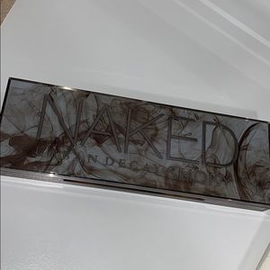 Naked urban decay smoky palette